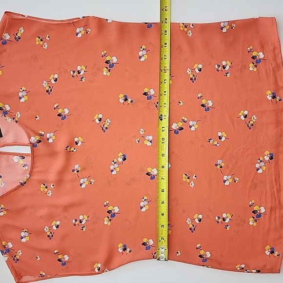 ⭐️3/ $30⭐️ Halogen Sleeveless Lightweight Top Blouse Tiny Floral Print Size S - Picture 12 of 14